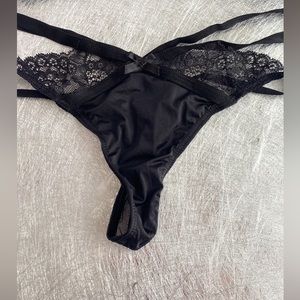 Black lace silk thong XS/S Victoria’s Secret
